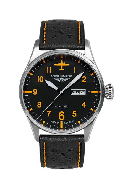 Herrklocka med svart urtavla, orange visare och läderarmband