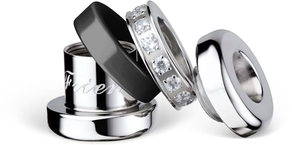 Charm-set i rostfritt stål, silverfärgade ringar med zirkoniastenar och svart yta