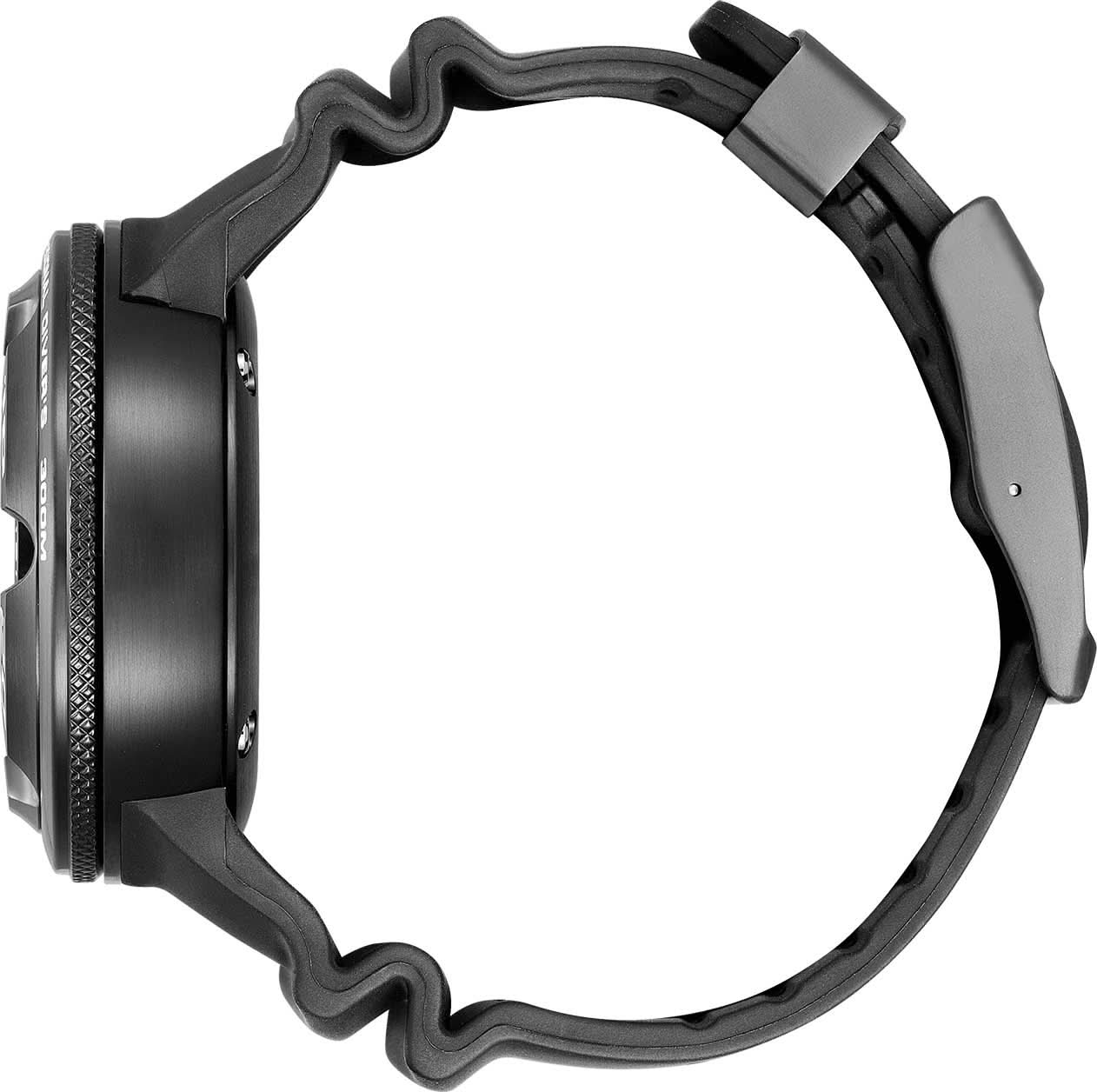Armbandsur för herrar sett från sidan med boett i svart och armbandslås