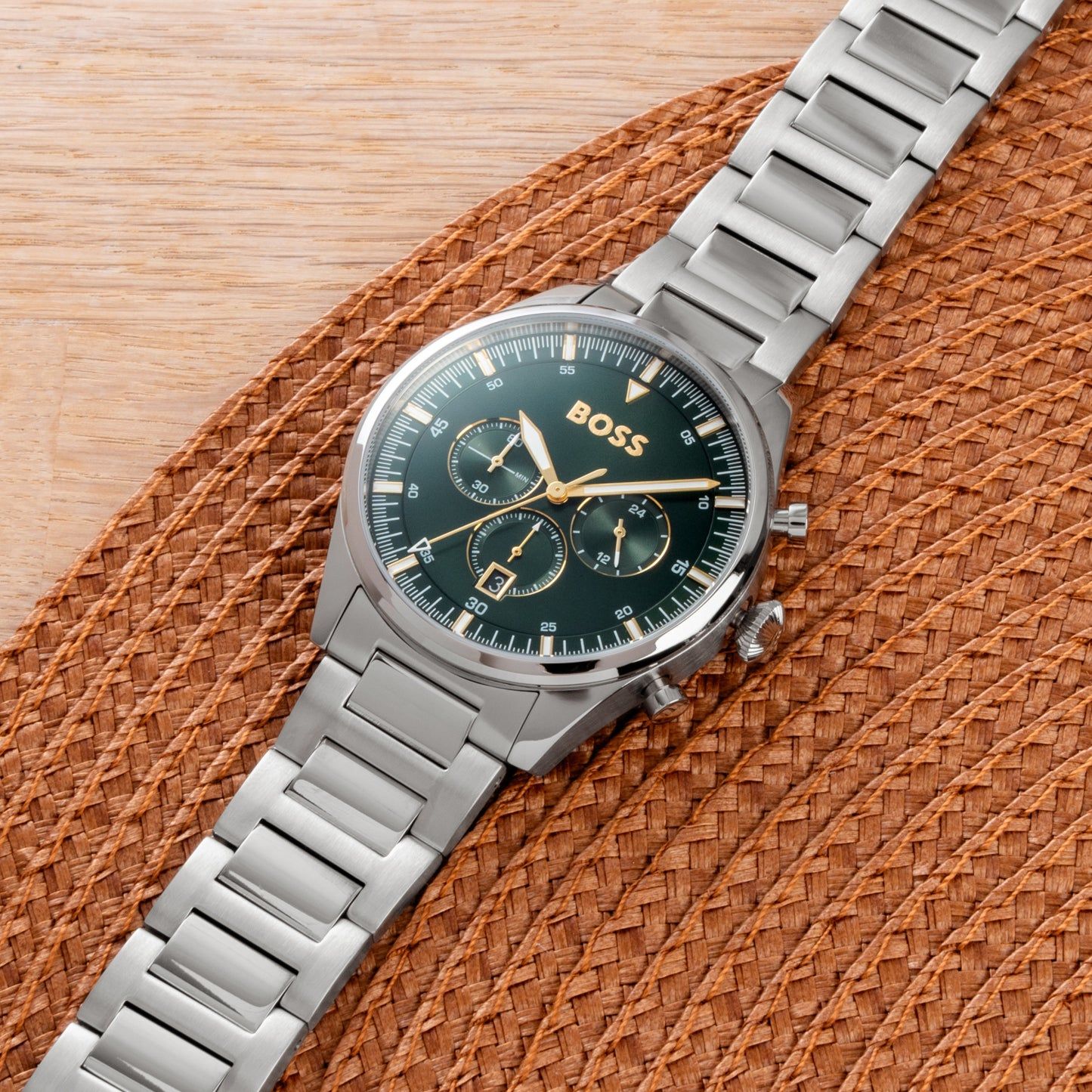 BOSS Pioneer Chronograph Quarz: silbernes Edelstahlarmband mit grünem Zifferblatt
