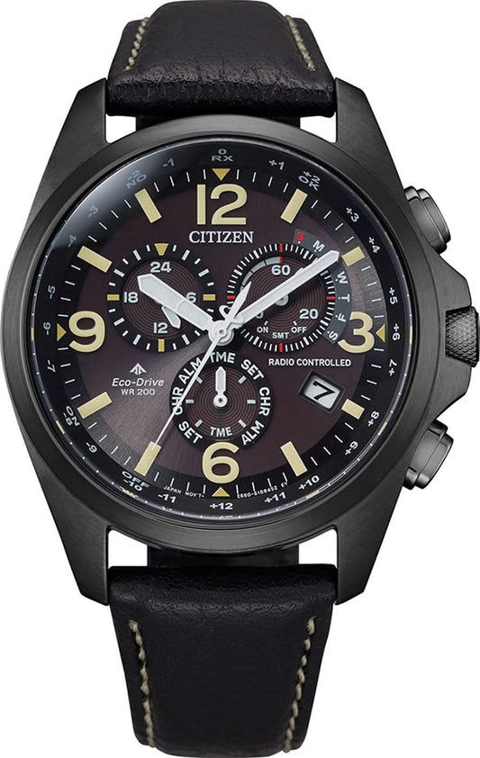 Citizen Promaster radiostyrd klocka med läderarmband, svart boett, mörkgrå urtavla