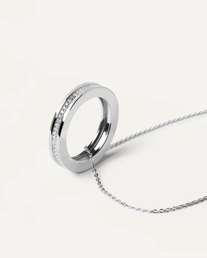 Halsband i 925 sterling silver med platt, ringformad berlock och zirkoniainfattning