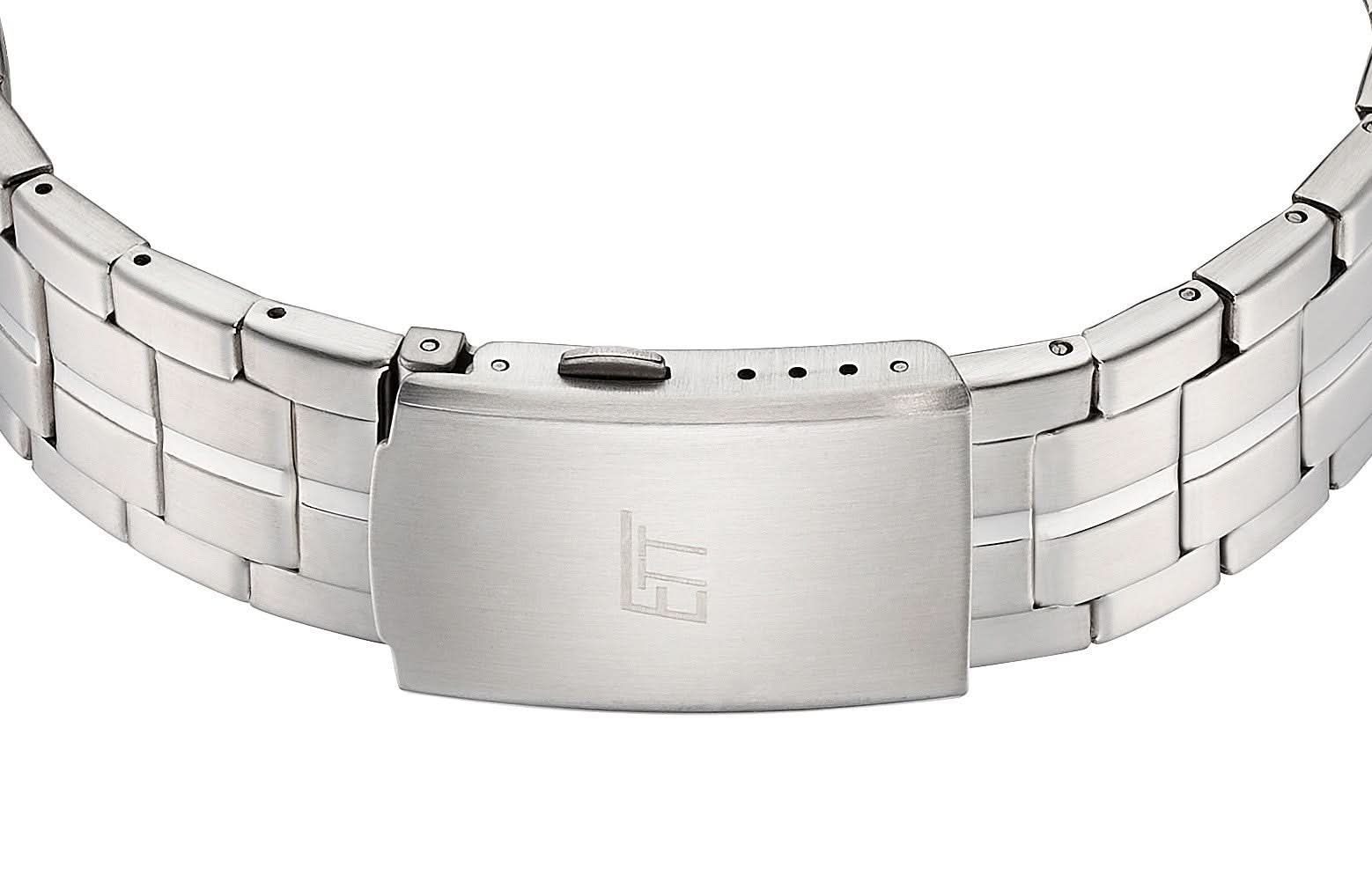 Metallarmband med spänne och bandhål för en herrklocka