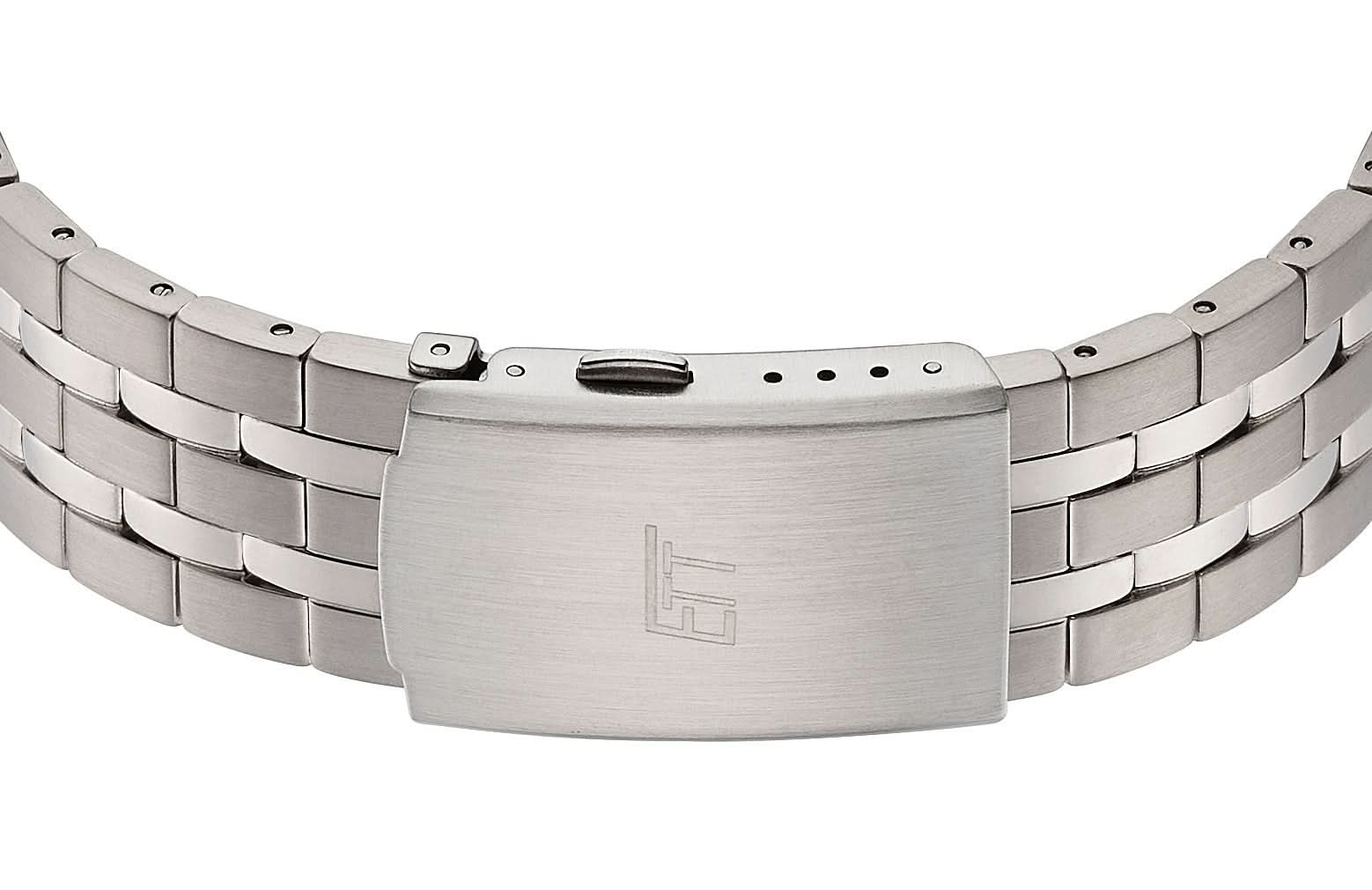 Herrarmbandsur med armband i silverfärgad titan och spänne, rektangulärt präglad