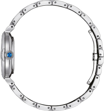 Damklocka med silverfärgat boett i rostfritt stål, perforerad lünette och armband i rostfritt stål