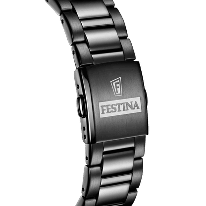Herrarmbandsur med svart metallarmband och spänne med FESTINA-logotyp.