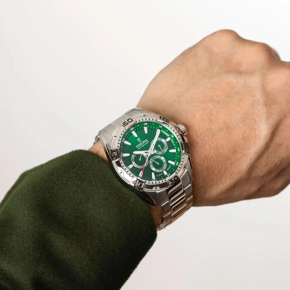 Herrklocka på handleden: grön urtavla med armband i rostfritt stål