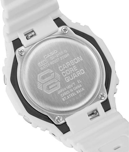 Casio G-Shock herrklocka med baksida i metall och Carbon Core, svart armband