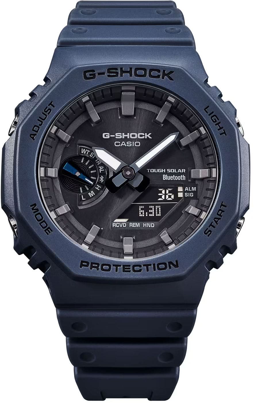 Casio G-Shock herrklocka med blått hölje, mörk urtavla och silikonarmband