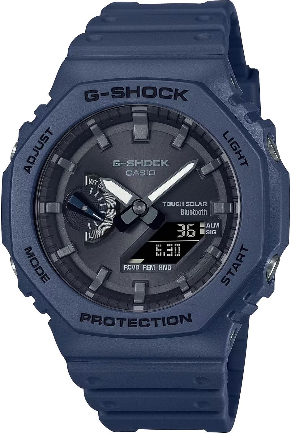 Casio G-Shock herrklocka i blått med mörk urtavla och silikonarmband, vy från sidan