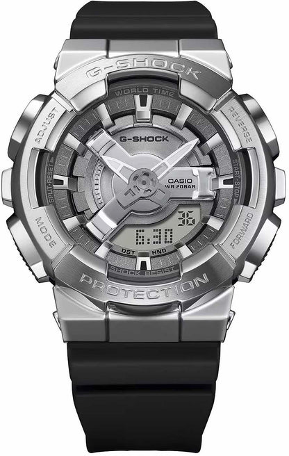 Casio G-Shock armbandsur med silverfärgat hölje, svart gummiarmband och digital display