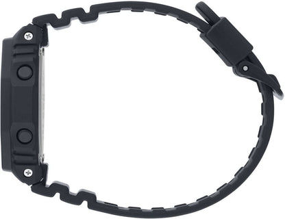 Casio G-Shock damklocka, svart armband och massivt hölje med skyddsbågar