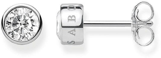 Silversmycken med rund vit sten och infattning i 925 sterlingsilver