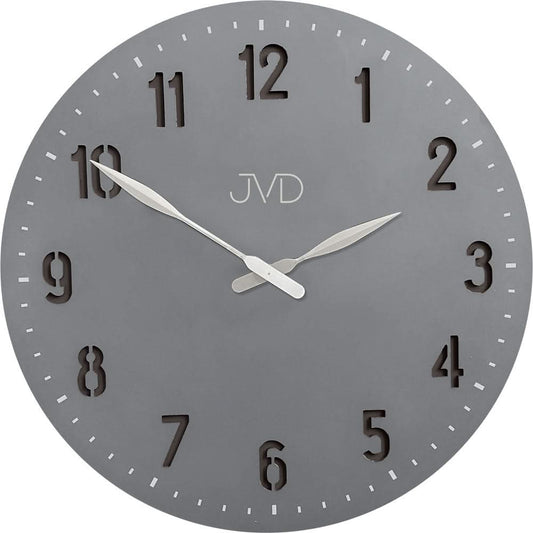 Rund väggklocka med grå urtavla, svarta siffror och silverfärgade visare, JVD-logotyp
