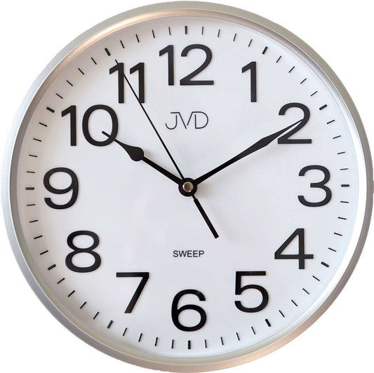 Rund väggklocka med silverfärgad kant, vit urtavla och svarta visare