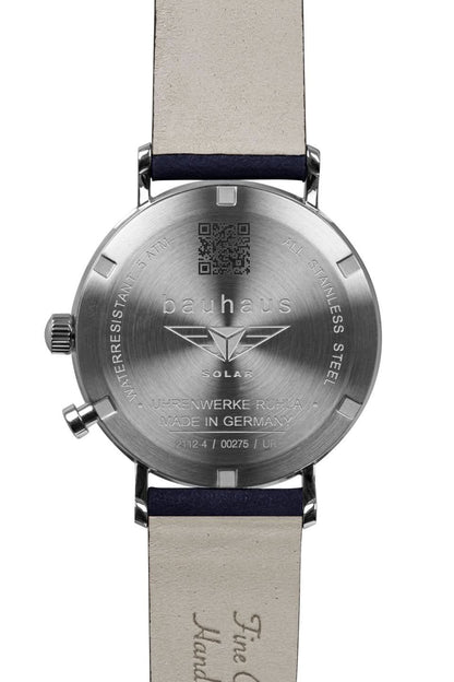 Herrklocka med bakboett i graverat rostfritt stål och beige läderarmband