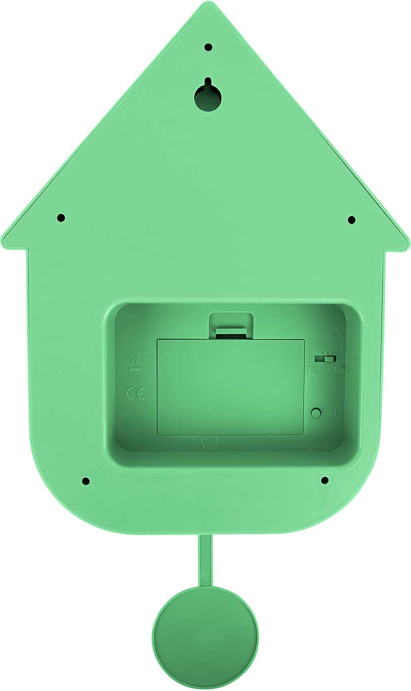Grön väggklocka i plast med husdesign, batterifack på baksidan