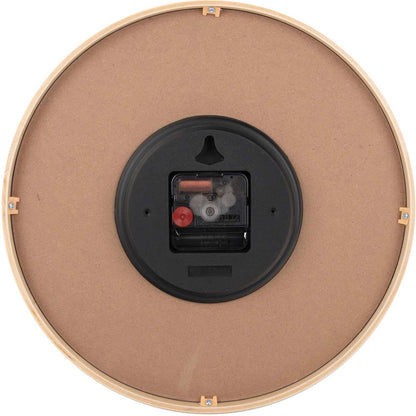Baksida på väggklocka med svart batterifack i beige träram