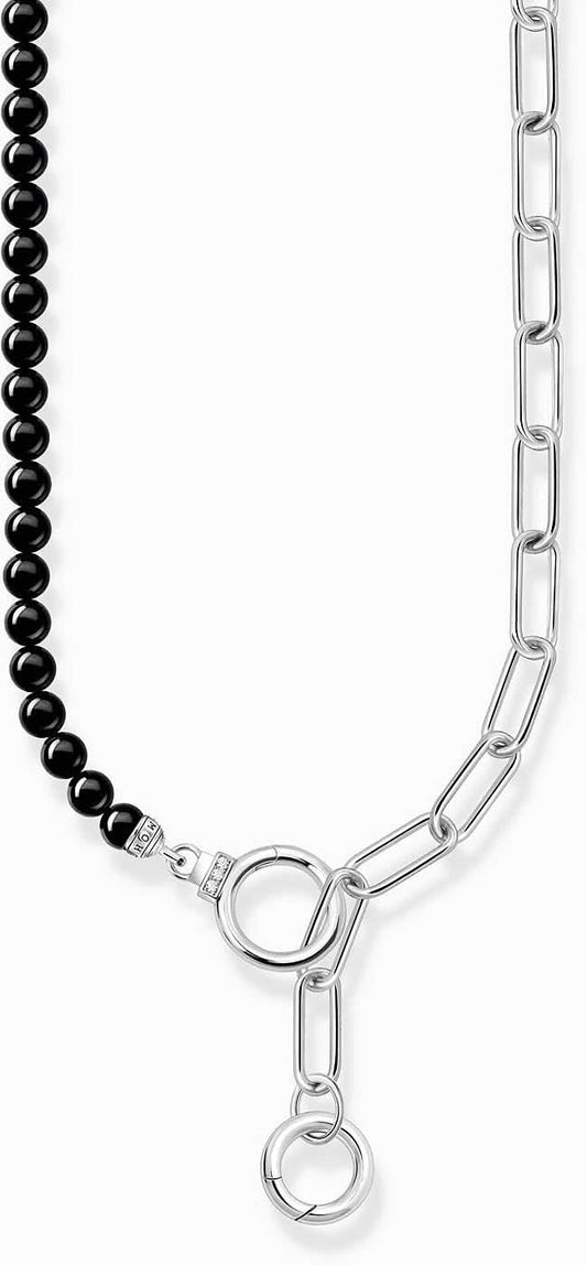 "Halsband med svarta pärlor och länkar, dubbelförslutning och runt hänge"