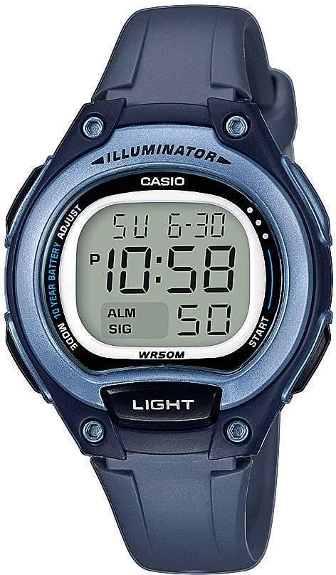 Digital CASIO-armbandsur i mörkblått med belyst LCD-display och knappar