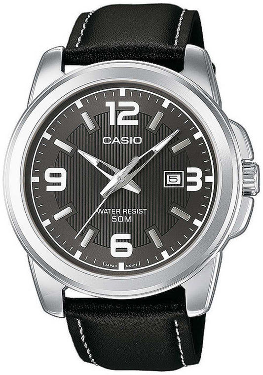 Herrklocka med svart läderarmband, silverfärgat hölje och svart urtavla från Casio