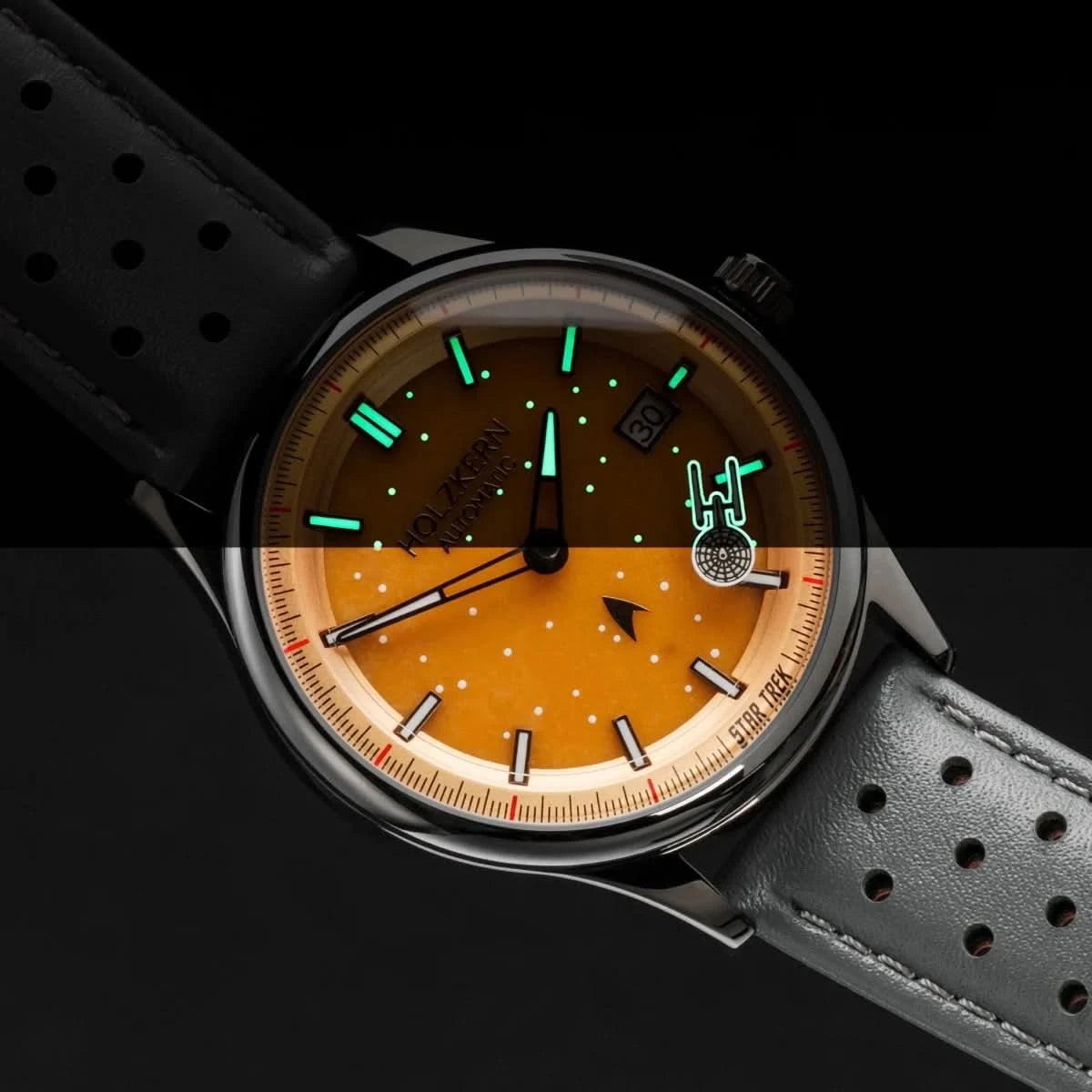 Herrklocka med orange urtavla och självlysande index, grått läderarmband