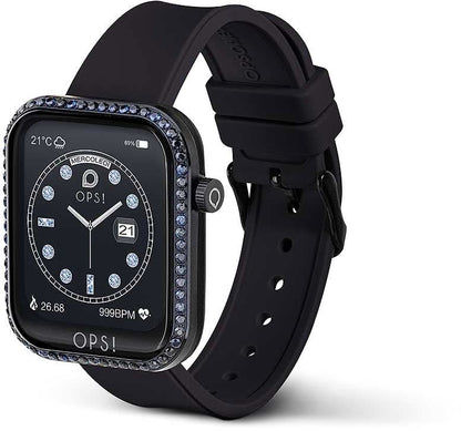 "Smartklocka med svart silikonarmband, sidoknapp och blå dekorerad ring."