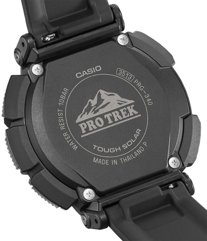 Herrklocka med graverat PRO TREK Tough Solar-märke på boettens baksida och mörkt armband