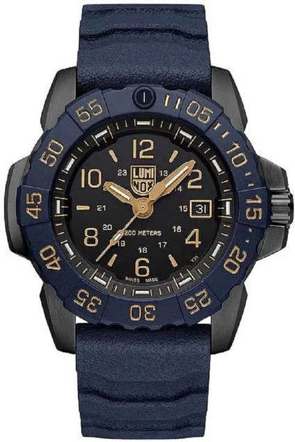 Herrklocka med blått armband i silikon, svart urtavla, självlysande index och datumfönster.
