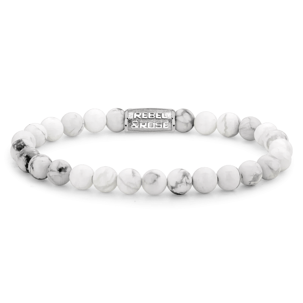 Armband med vita ädelstenskulor (6 mm) och rostfritt stållås från Rebel&Rose