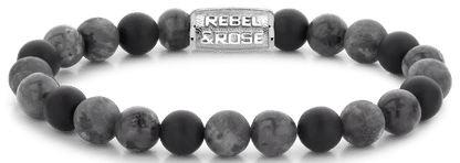 Armband med howlitpärlor (8 mm) och lås i rostfritt stål, Rebel&Rose-logotyp