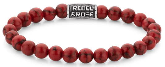 Armband av röda pärlor med grått rostfritt stållås och Rebel&Rose-logotyp