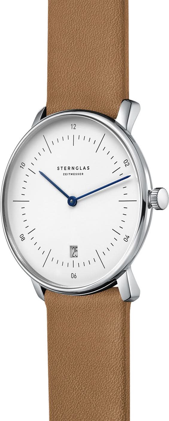 Rund herrur med brunt läderarmband, silverfärgat boett, vit urtavla och datumfönster