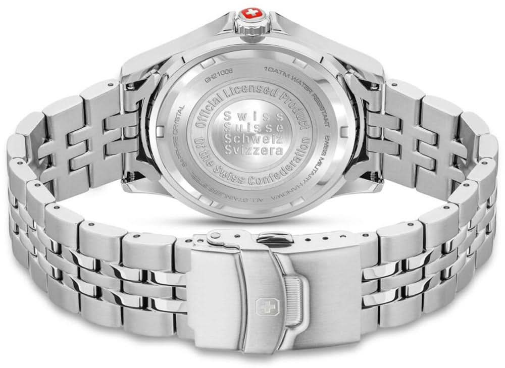 Herrklocka med silverfärgat metallarmband och graverat boettlock