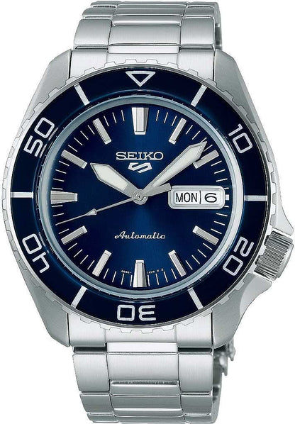 Seiko herrklocka med blå urtavla, dag- och datumvisning samt metallarmband