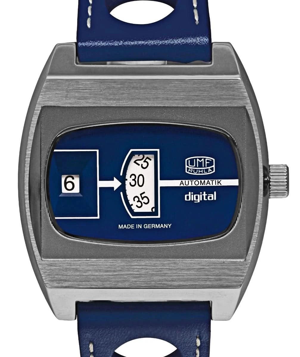 Armbandsur med silverfärgat metallhölje och blå urtavla, digital display, UMF Ruhla automatisk