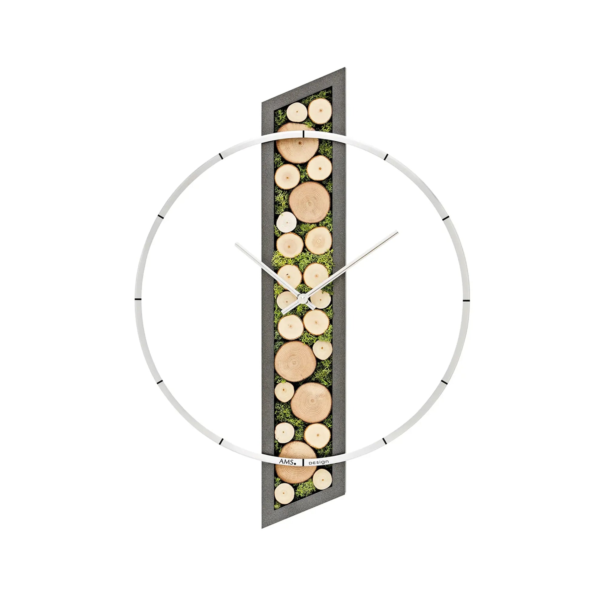 Väggklocka med massivt trähölje och aluminiumring framtill, design med träskivor