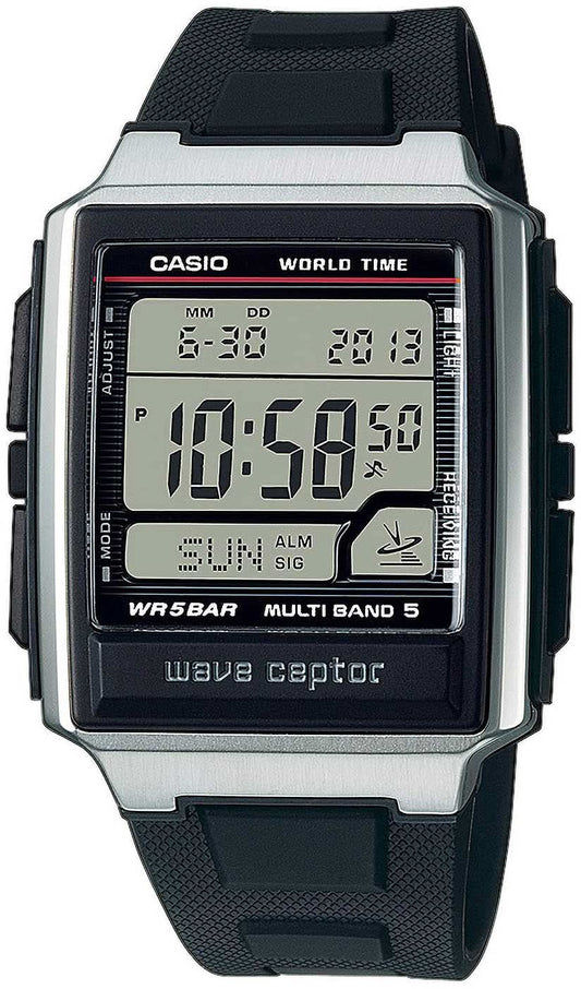 Casio herrklocka med svart plastarmband, digital display och boett i rostfritt stål