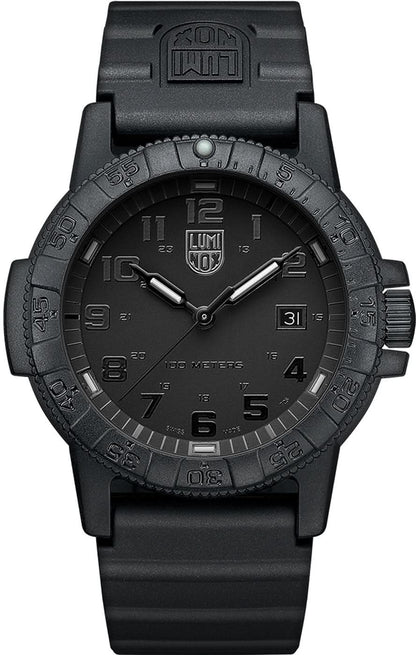Luminox dykarklocka med svart boett, gummiarmband och datumvisning