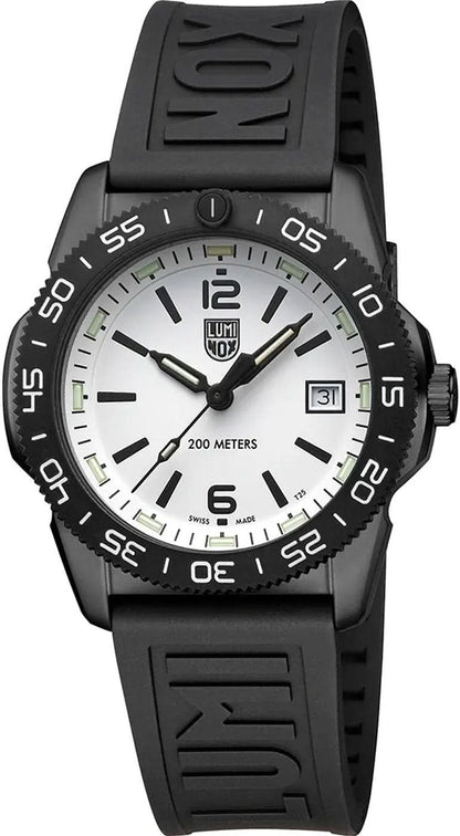Luminox dykarklocka med svart silikonband och vit urtavla, datumvisning