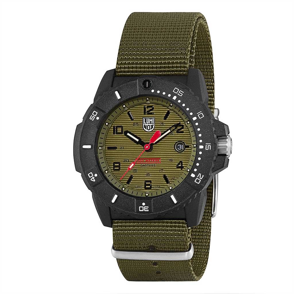 Luminox herrklocka, svart boettring, olivgrön urtavla, olivfärgat textilarmband