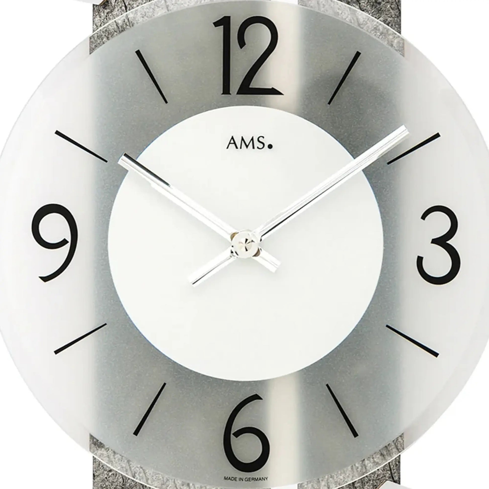Wanduhr-Ziffernblatt mit großen Zahlen, grauem Rahmen und Zeigern