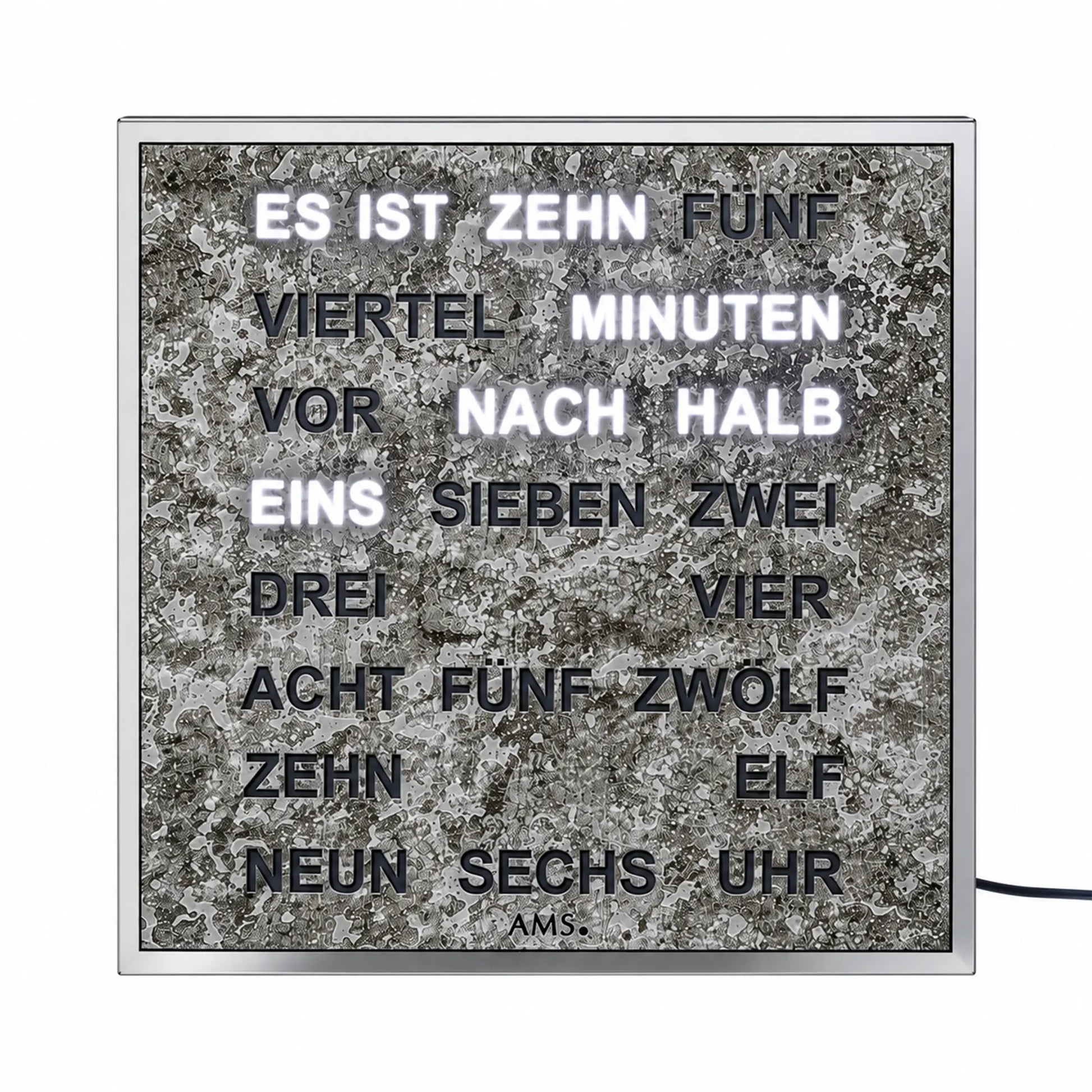 LED-Wortuhr im Metallrahmen, frontale Anzeige „NEUN SECHS UHR“