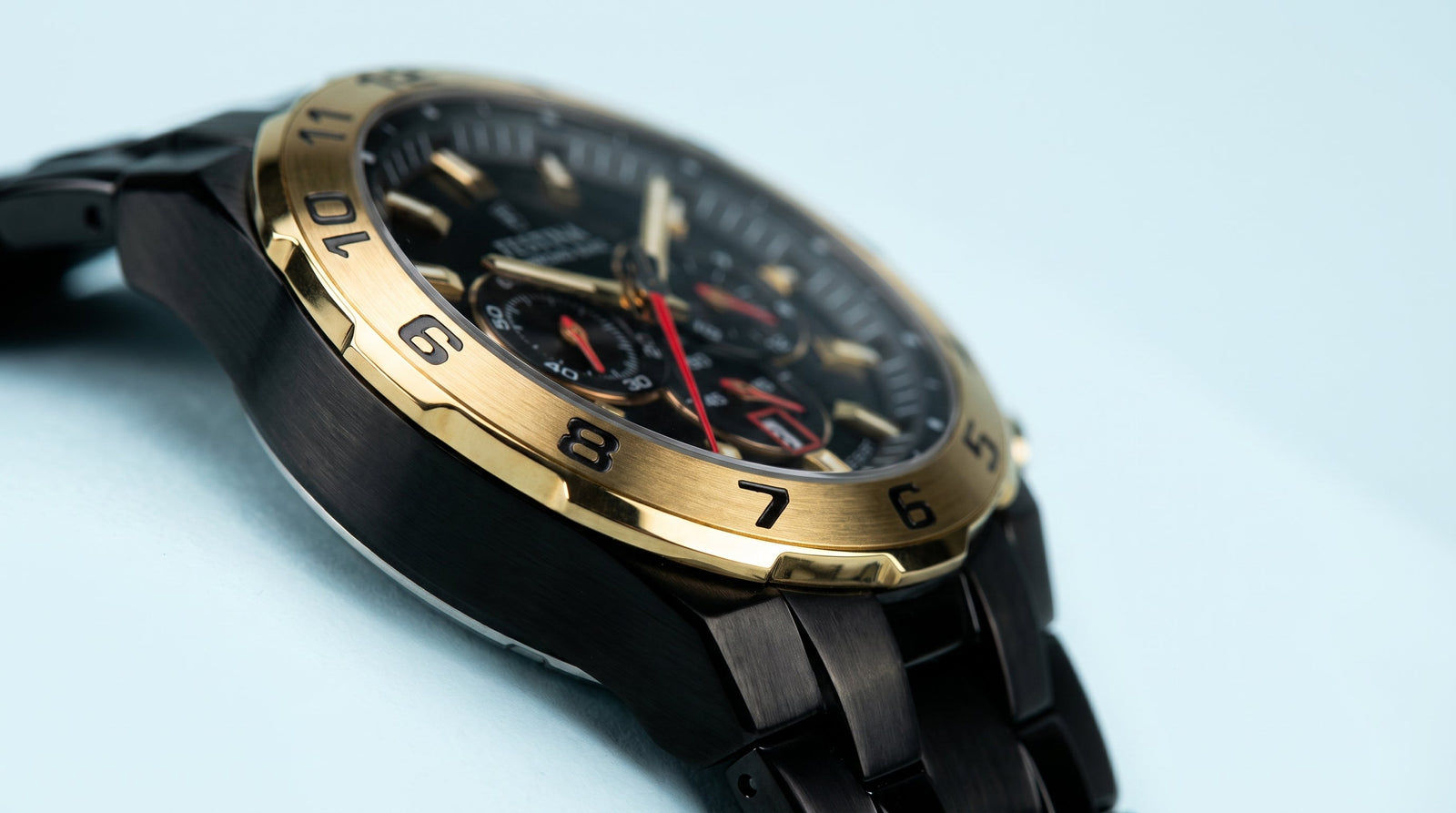 Festina w portrecie: zegarki sportowe, modele eleganckie i mechanizmy