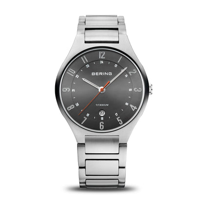 Bering Titanium 11739-772 Herrenuhr Silber • Saphirglas • Titanarmband