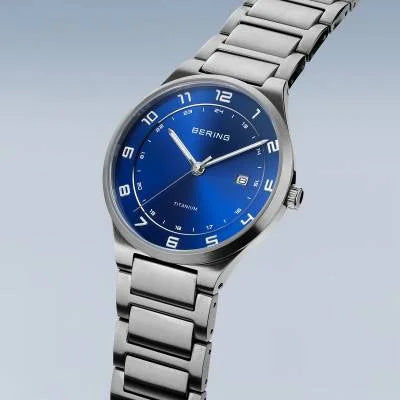 Bering Titanium 15139-707 Herrenuhr Silber • Saphirglas • 10 ATM Wasserdicht, Bild 2
