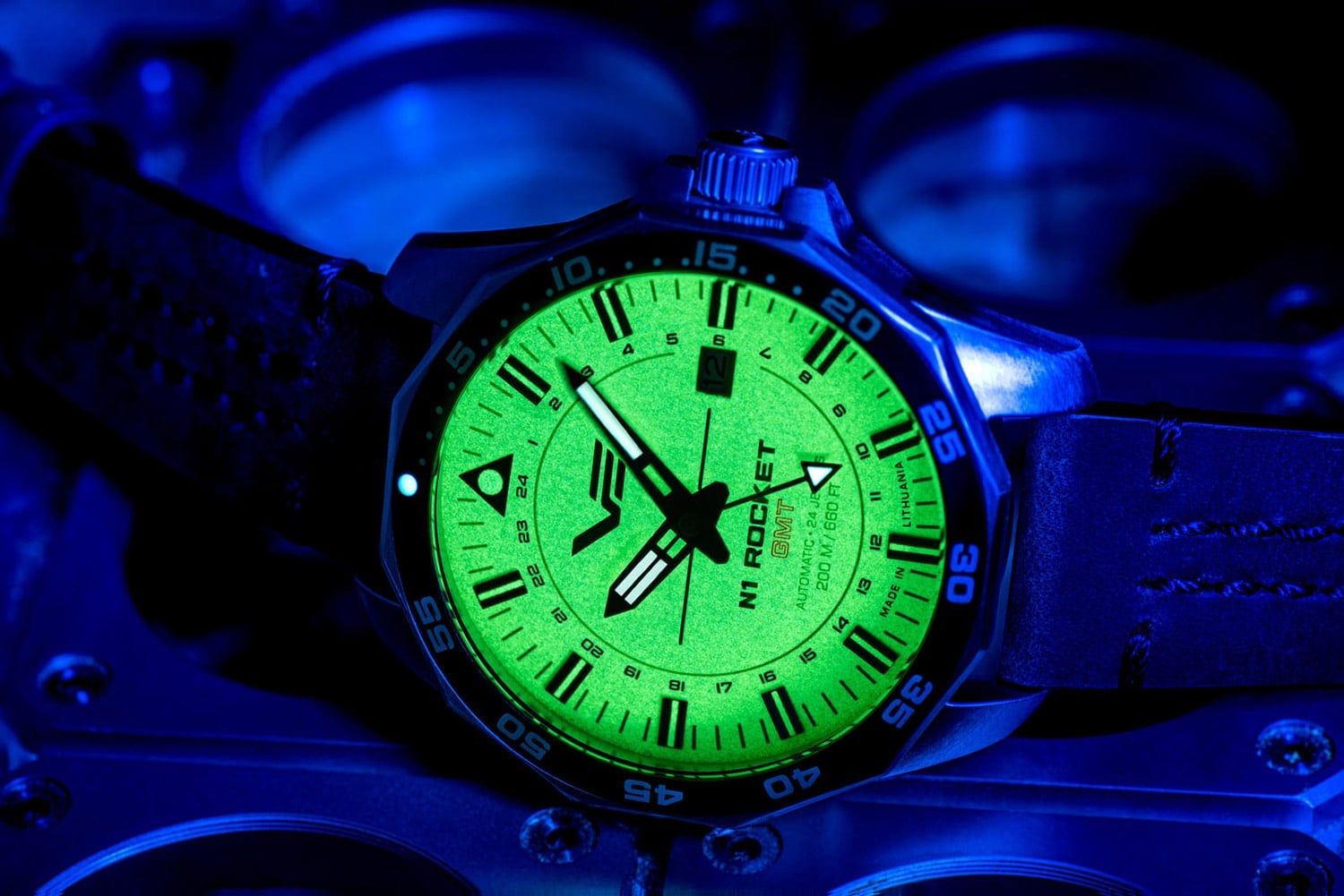 Vostok Europe Rocket N1 NH34-225A713-LBBRN Herren • Automatik GMT • Braunes Lederband, Bild 4