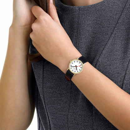 Mondaine Classic A658.30323.10SBBV Damen Armbanduhr • Saphirglas • Schweizer Quarzwerk, Bild 2
