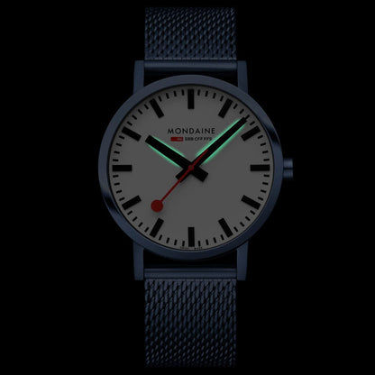 Mondaine Classic A660.30360.1BSBM Unisex Armbanduhr Blau • Gehärtetes Mineralglas • BackLight-Technologie, Bild 2
