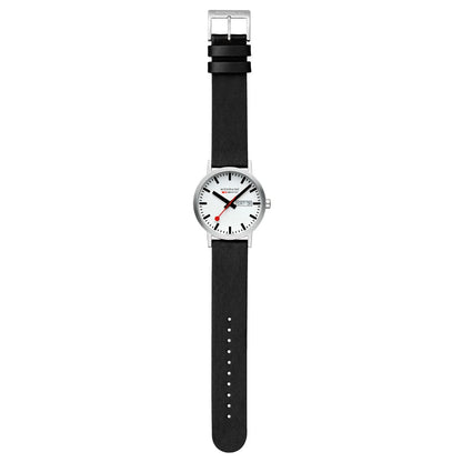 Mondaine Classic A667.30360.11SBBV Herrenuhr Schwarz • Schweizer Quarzwerk • Veganes Traubenleder, Bild 8
